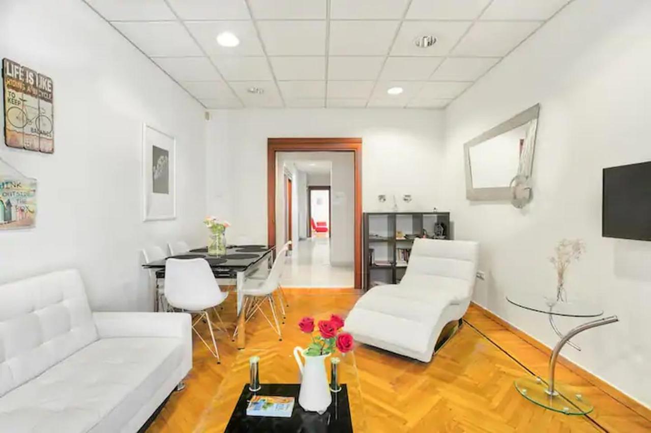 شقة 4Bdr Amazing Spacious Full Apt In Plaka أثينا المظهر الخارجي الصورة